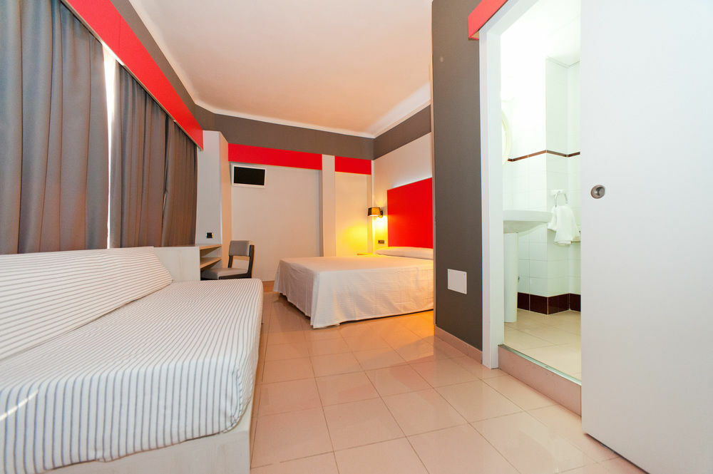 The Red Hotel By Ibiza Feeling - Adults Only San Antonio  Eksteriør billede