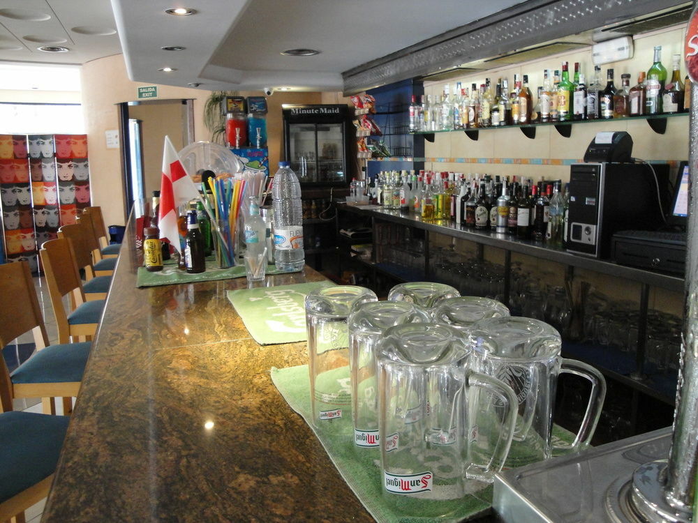 The Red Hotel By Ibiza Feeling - Adults Only San Antonio  Eksteriør billede