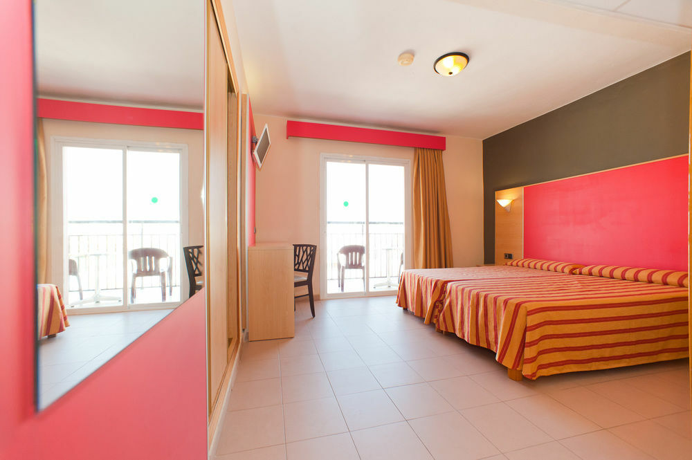 The Red Hotel By Ibiza Feeling - Adults Only San Antonio  Eksteriør billede