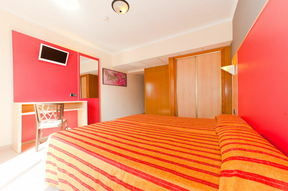 The Red Hotel By Ibiza Feeling - Adults Only San Antonio  Eksteriør billede